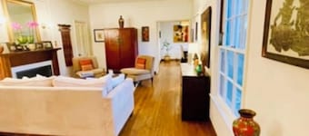 1-bedroom condo in Beverly Hills