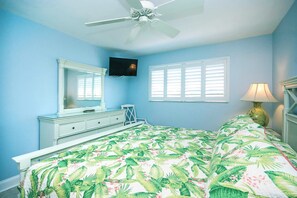 Bügeleisen/Bügelbrett, Internetzugang, Bettwäsche