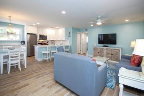 Living area - K5 Partial Gulf View (Sanibel)