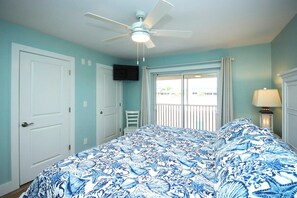 Bügeleisen/Bügelbrett, Internetzugang, Bettwäsche