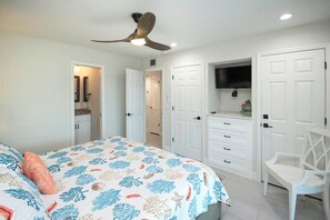 Iron/ironing board, internet, bed sheets