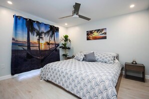 2 bedrooms, iron/ironing board, Internet, bed sheets