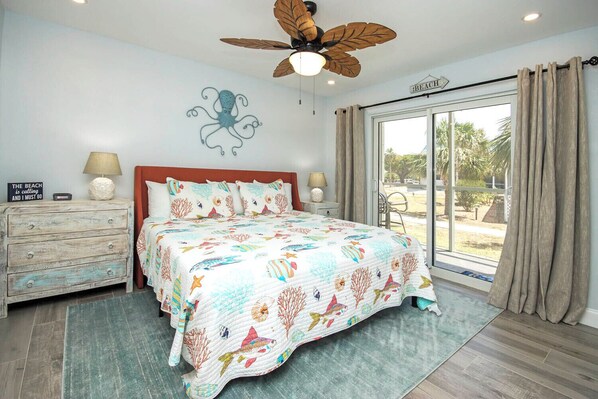 2 bedrooms, iron/ironing board, internet, bed sheets