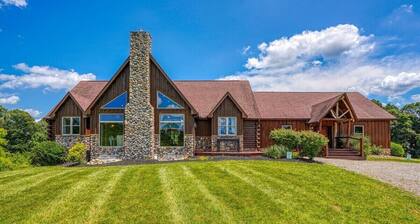 Meadows | Hocking Hills, Pool, Theater, Sleeps 24