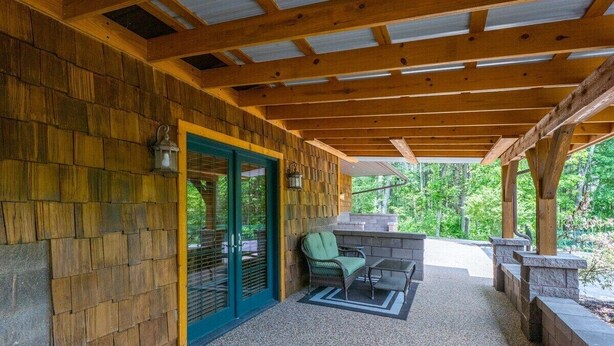 Terrace/patio - Wolf Den | 6BR, Indoor Pool, Arcade, Pond, Pets (Logan)
