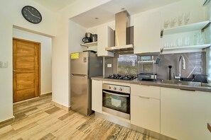 Private kitchen - Cana Brava Residences | Panoramic Condo | Golf View (Punta Cana)