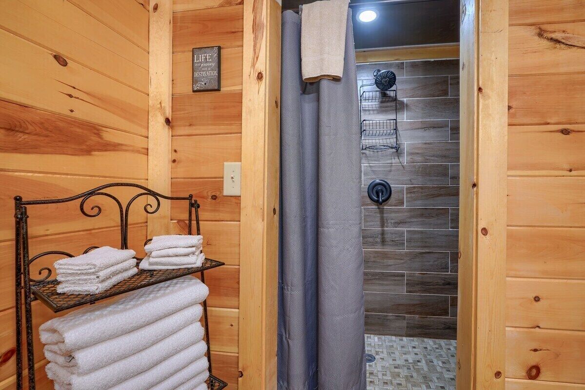 Shower, jetted tub, soap, shampoo