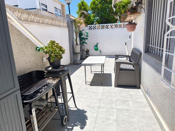 獨棟房屋, 2 間臥室, 吸煙房, 庭院 | 陽台