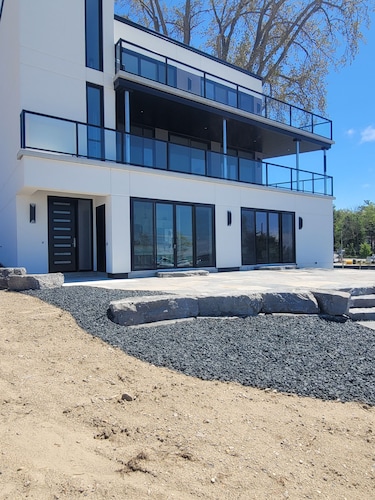 Welcome to BeachBabe, right on the main beach with incredible views!