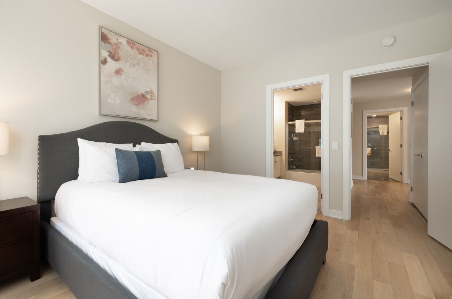 Luxury Apartment, 2 Bedrooms, Pets Allowed | Desk, laptop workspace, iron/ironing board, free WiFi