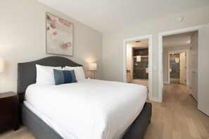 Luxury Apartment, 2 Bedrooms, Pets allowed - Atlantic Station 7R (Stamford)