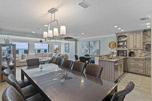 Townhome, Berbilang Katil (Green Reef #7- Emerald Horizon) | Tempat makan