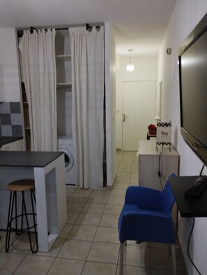 Interior - Studio near Montpellier/Plage (Lattes)