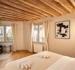 1 bedroom, laptop workspace, iron/ironing board, travel cot