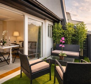 Superior-Apartment, Stadtblick | Terrasse/Patio