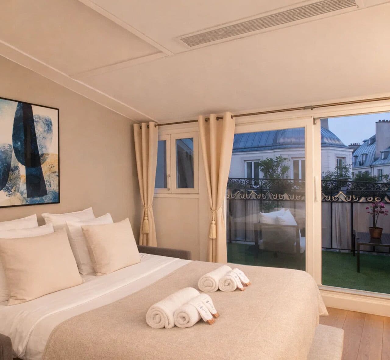 Apartamento superior, vista para a cidade | 1 quarto, espaço de trabalho para notebook