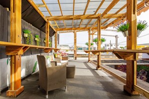Terrace/patio - City Beach Apartments (San Juan)