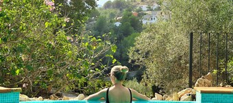 9 bedroom boutique spa hotel for exclusive use.