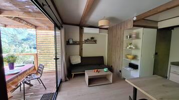 TV connectée, table de tennis de table