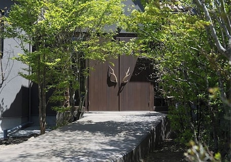 Exterior detail. Hideaway lodge with a view of Mt Fuji Near Lake Saiko BBQ Corporate training / Minamitsurugun Yamanashi