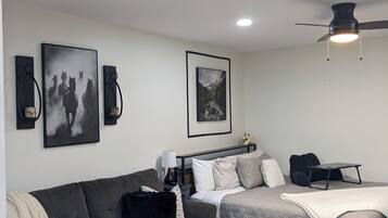 1 bedroom, iron/ironing board, free WiFi, bed sheets