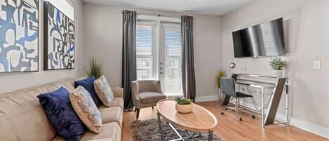 Fernseher, Stereoanlage