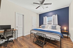 2 bedrooms, desk, iron/ironing board, WiFi