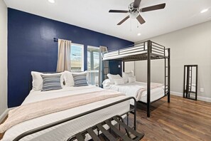 2 bedrooms, desk, iron/ironing board, WiFi