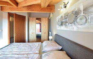 2 chambres, fer et planche à repasser, Wi-Fi gratuit