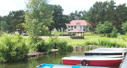 Vacation home for 3 people in Plau am See/Quetzin on Lake Plau, 2 bedrooms