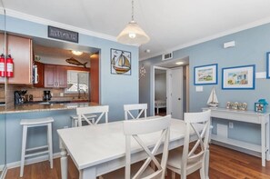 Dining - Ocean Front Paradise. Relaxing beach front condo with all the comforts of home. (Oak Island)