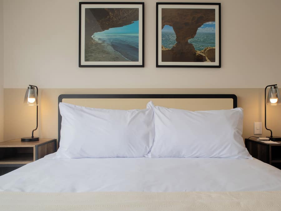 Apartment, 2 Bedrooms | Individually decorated, individually furnished, iron/ironing board