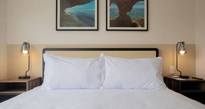 Salaverry by Wynwood House