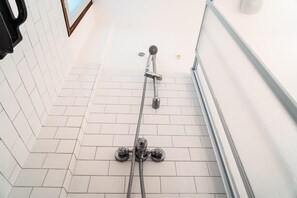 Regadera y bidet 