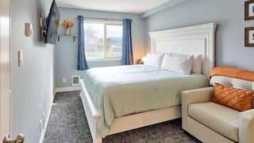 1 bedroom, iron/ironing board, WiFi, bed sheets