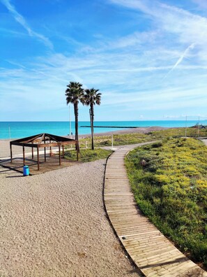 Apartment, 3 Bedrooms | Beach