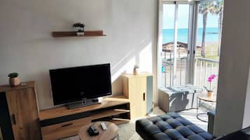 Apartamento, 3 habitaciones | Sala de estar