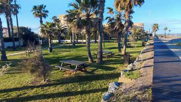 Appartement, 3 slaapkamers | Buiten dineren