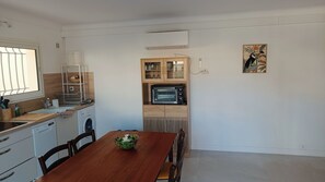 Mikrovågsugn, ugn, spishäll och diskmaskin