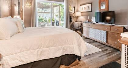 Charming Studio Near Charleston's Hot Spots!