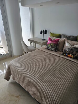 1 camera, Wi-Fi, lenzuola