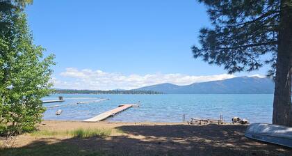 Lakefront Cabin in Prattville