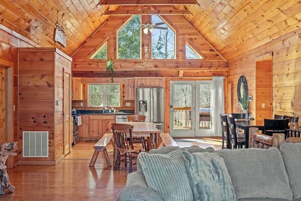 Télévision, cheminée