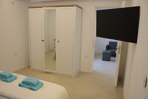 Apartment | 2 bedrooms, Internet