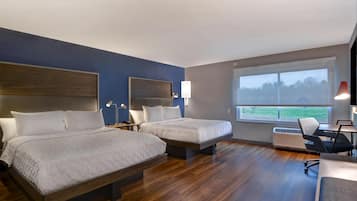 Room, 2 Queen Beds, Accessible, Bathtub