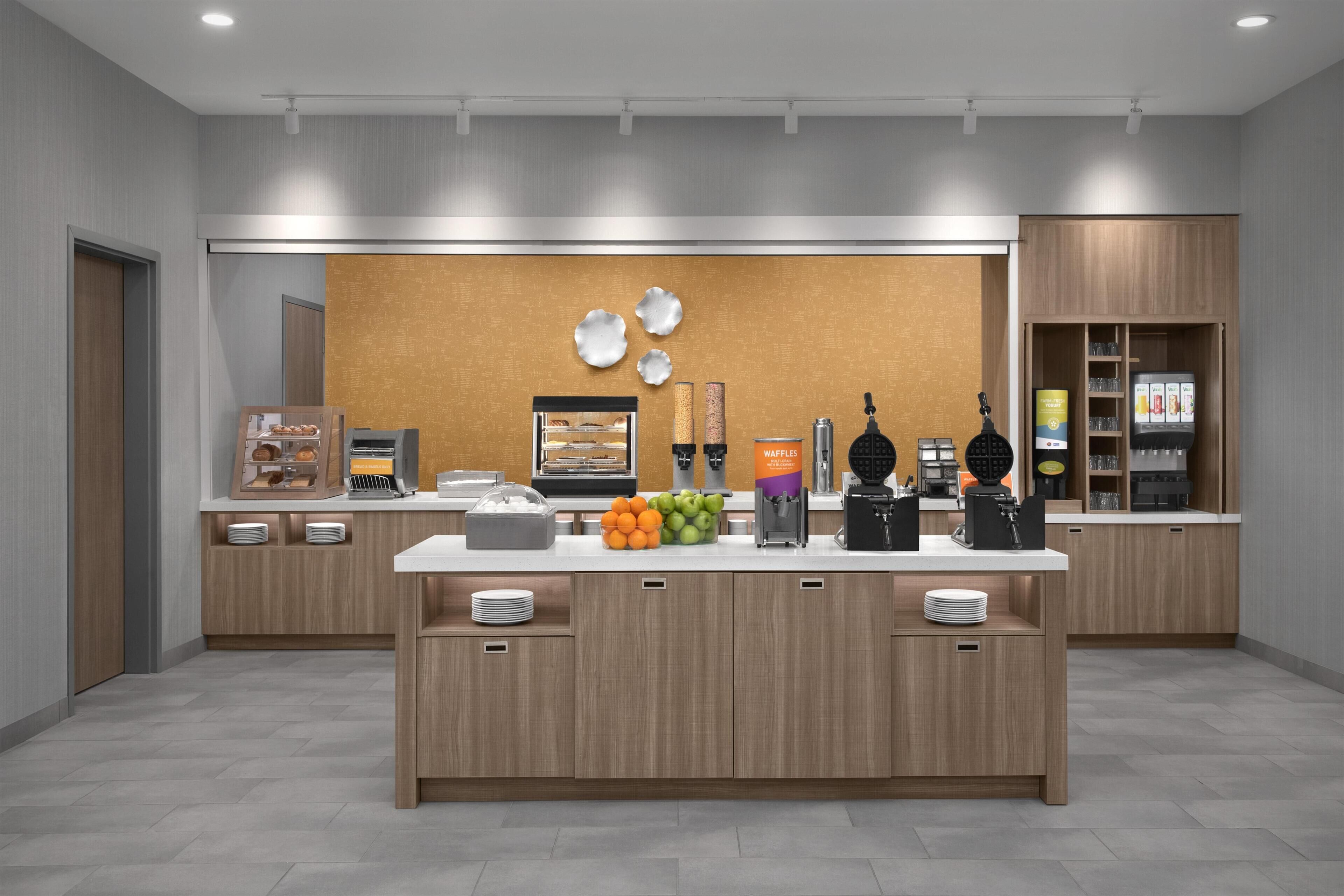 Free daily buffet breakfast 