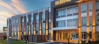 Hotel Railwayparc Montreal, Tapestry Collection By Hilton