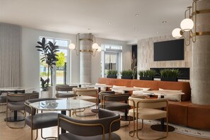 Restaurant - Hotel Railwayparc Montreal, Tapestry Collection By Hilton (Montreal)