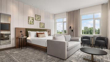 Deluxe Room, 1 King Bed with Sofa bed | Living area