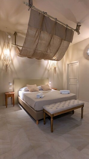 Superior Double or Twin Room | In-room safe, free WiFi - Palazzo Russo Ortigia Suite & Apartments (Syracuse)